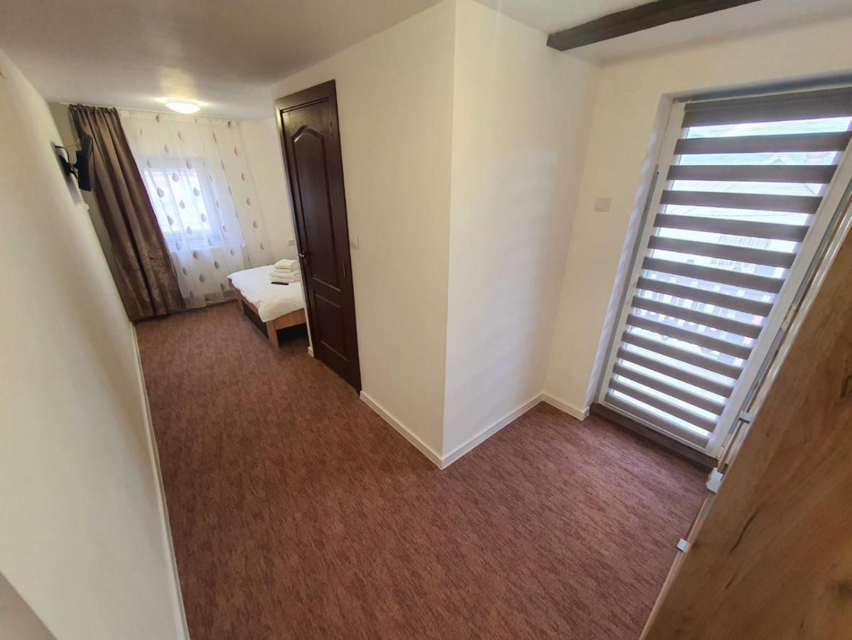 Casa Edi Hotel Poiana Negrii Eksteriør billede